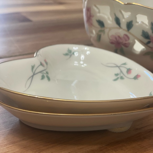 Lenox decorative bowl with plates set - Picture 2 of 5